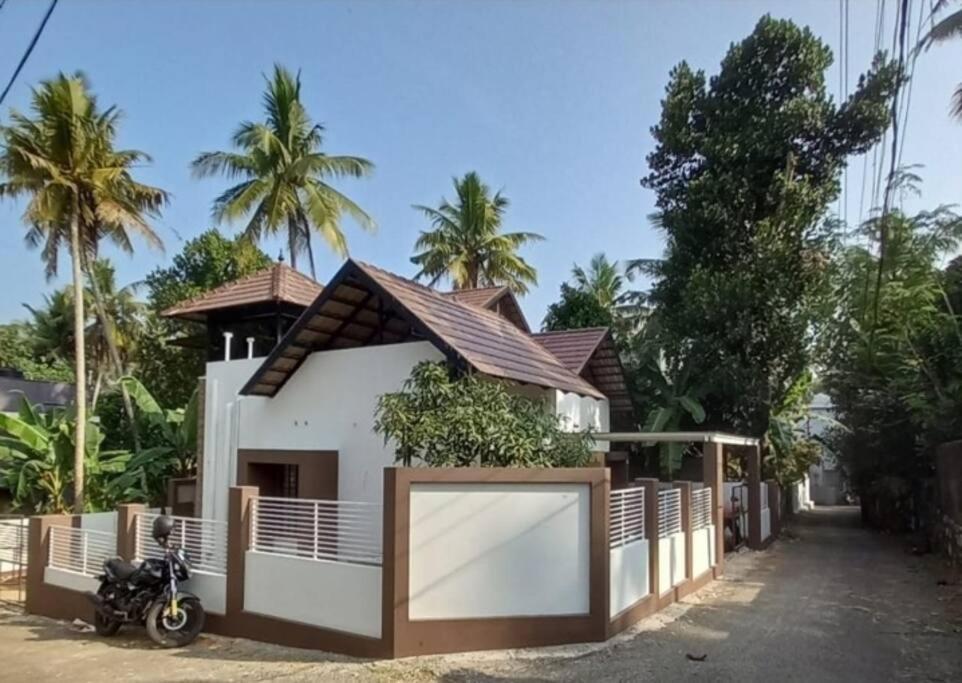 Eka Homes 3Bhdk Villa تريفِندرم المظهر الخارجي الصورة